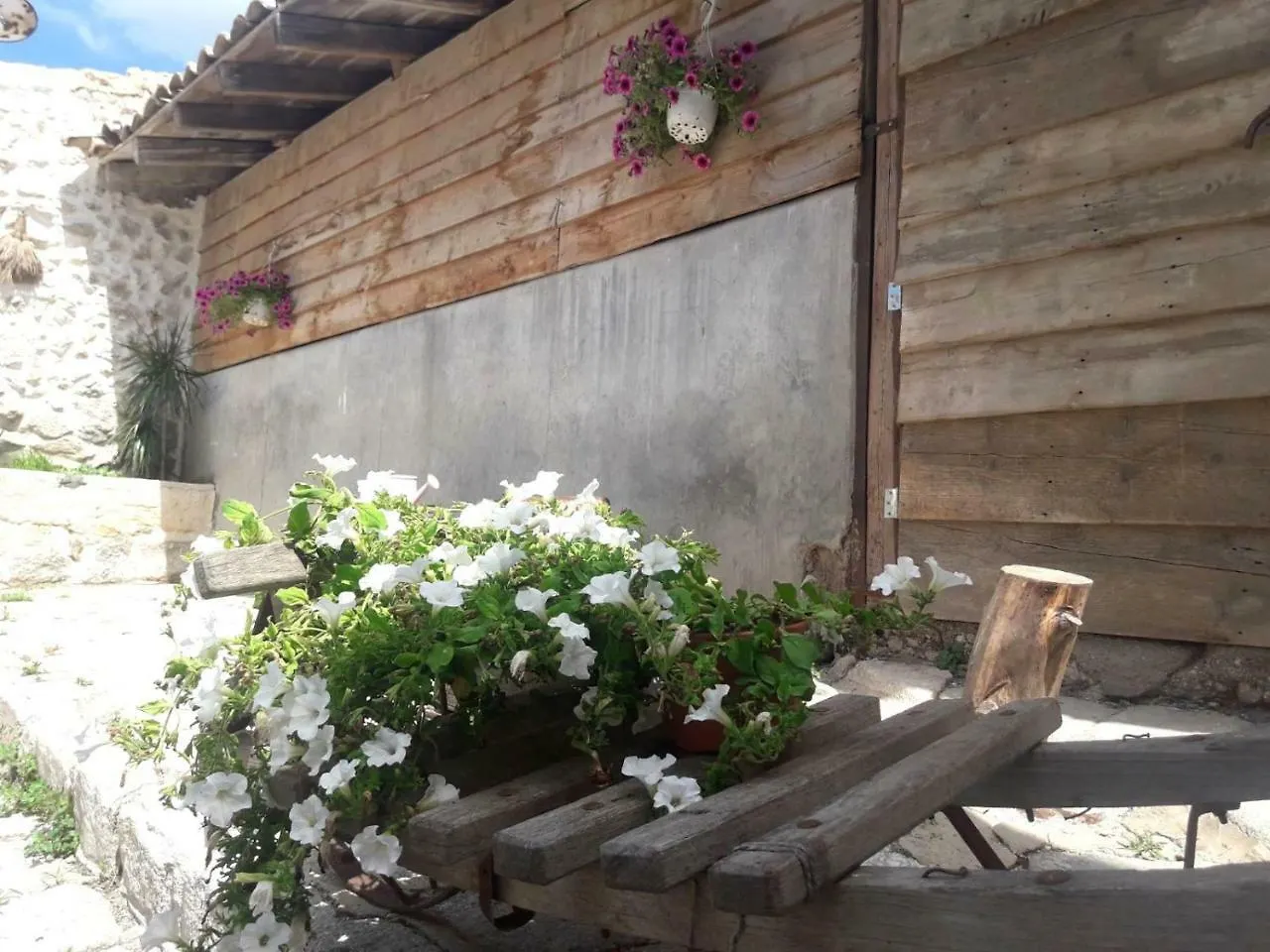Bed and Breakfast Le Mangiatoie Del Cavaliere Montallegro